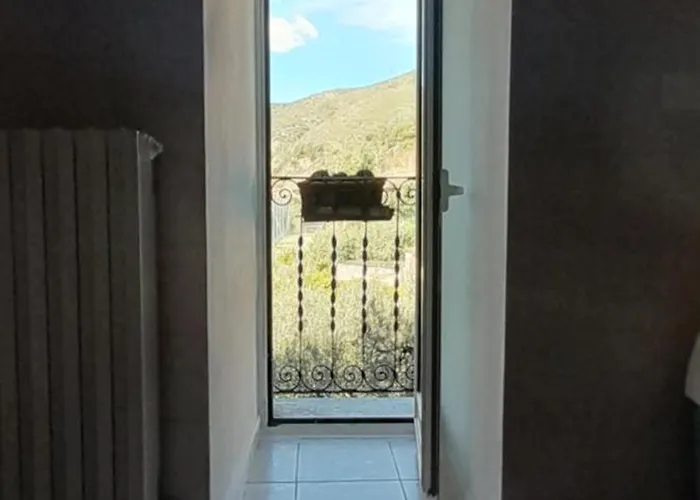 U' Caruggiu De Cisan Cisano sul Neva